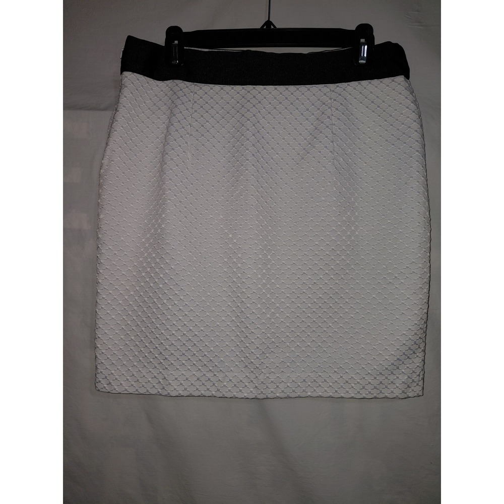 Worthington Textured White Pencil Skirt Womens Size 8 Black Trim EUC